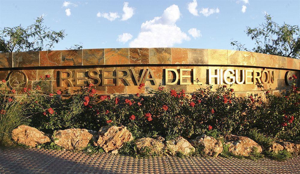 Apartamentos Reserva Del Higueron Deluxe & Spa Benalmadena Exterior photo